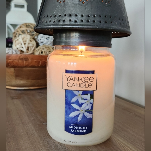 🕯️ Yankee Candle Rustic Metal Topper – Heart & Home Design, Preowned - Picture 14 of 15